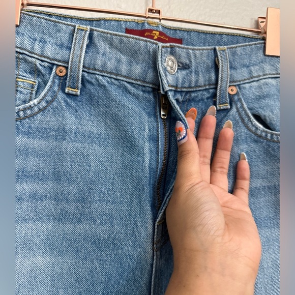 7 For All Mankind The Kiki with Raw Hem in Vintage Wythe Cropped Ankle Jeans - Picture 6 of 12